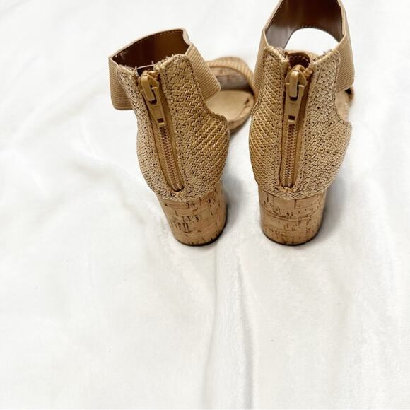 A2 by Aerosoles Tan Suede Block Heel Sandals with Ankle Strap size 6 - Picture 8 of 10